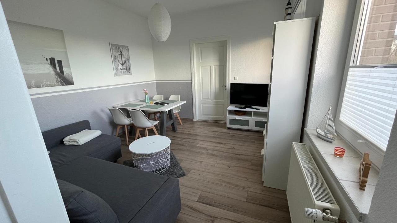 Ferienwohnung Mit Warnowblick Rostock Esterno foto
