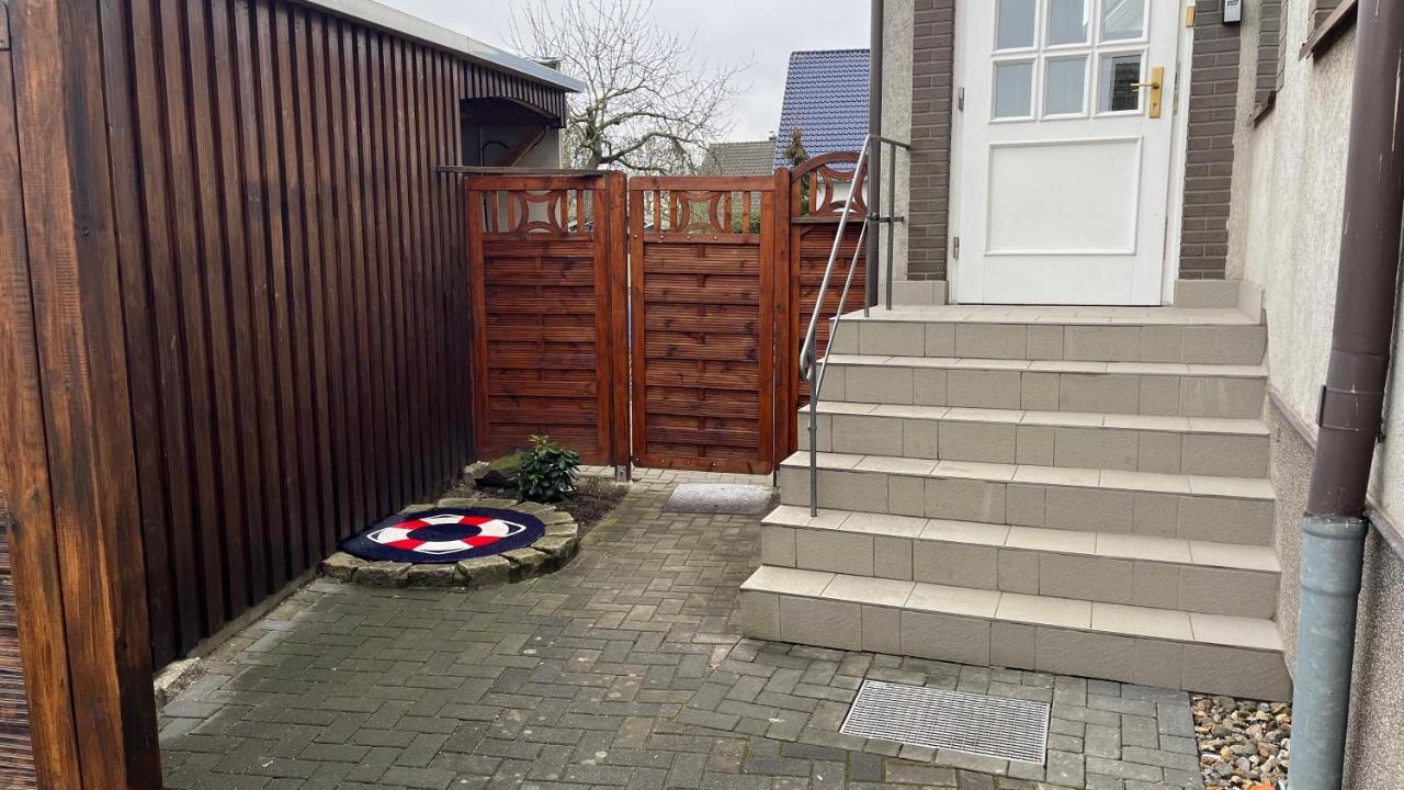 Ferienwohnung Mit Warnowblick Rostock Esterno foto